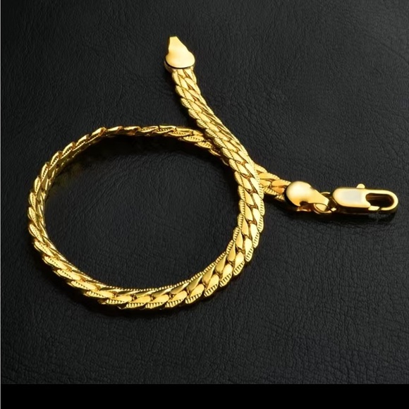 New 18K Gold Plated Snake Bracelet - Picture 4 of 7